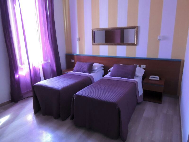 Hotel Center 2 Rome Bagian luar foto